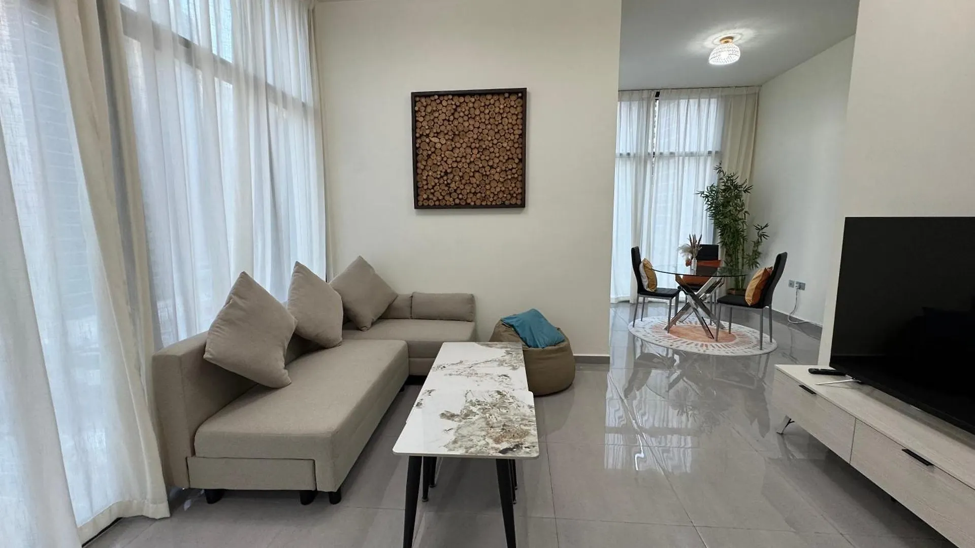 Lala Land Homes - Magnificent 1 Bedroom In Business Bay Dubai United Arab Emirates