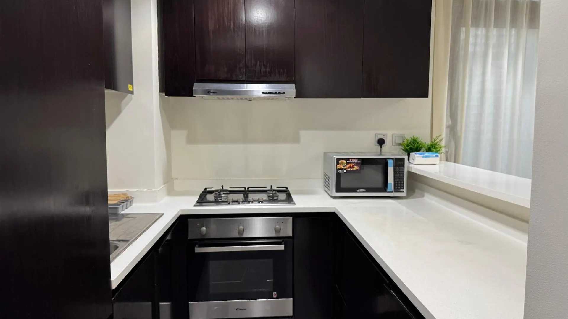 Lala Land Homes - Magnificent 1 Bedroom In Business Bay Dubai Apartment