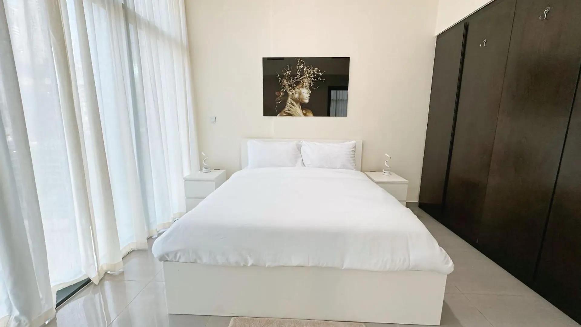 Lala Land Homes - Magnificent 1 Bedroom In Business Bay Dubai